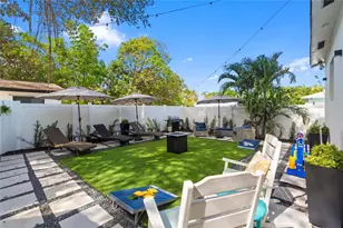 719 NE 36th St, Oakland Park, FL 33334 - Photo 32