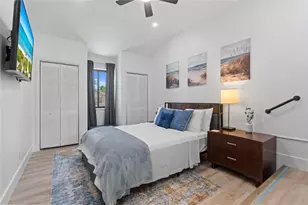 719 NE 36th St, Oakland Park, FL 33334 - Photo 4