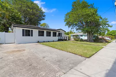 719 NE 36th Street, Oakland Park, FL 33334 - Photo 14
