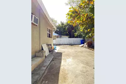 1832 NE 49th Street, Pompano Beach, FL 33064 - Photo 12