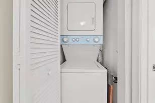 405 Liberty Ct, Deerfield Beach, FL 33442 - Photo 10