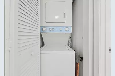 405 Liberty Court #405, Deerfield Beach, FL 33442 - Photo 10