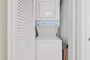 405 Liberty Ct, Deerfield Beach, FL 33442 - Photo 10