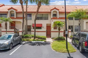 405 Liberty Ct, Deerfield Beach, FL 33442 - Photo 4