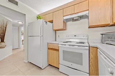 405 Liberty Court #405, Deerfield Beach, FL 33442 - Photo 12