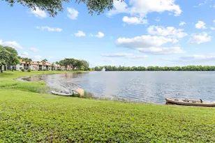 405 Liberty Ct, Deerfield Beach, FL 33442 - Photo 2