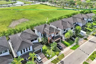 15501 NW 88th Ave, Miami Lakes, FL 33018 - Photo 16