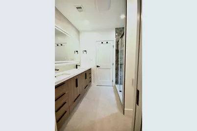 8801 N Miami Avenue, El Portal, FL 33150 - Photo 14