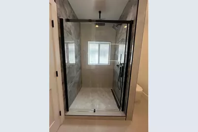 8801 N Miami Avenue, El Portal, FL 33150 - Photo 20