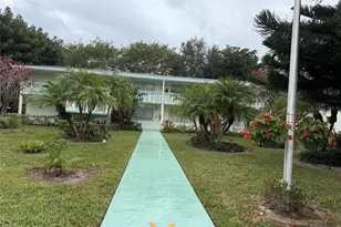 476 Tilford V, Deerfield Beach, FL 33440 - Photo 2