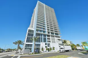 220 Lake Shore Dr, West Palm Beach, FL 33403 - Photo 1