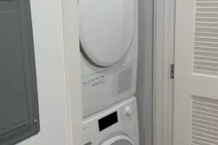 220 Lake Shore Dr, West Palm Beach, FL 33403 - Photo 10