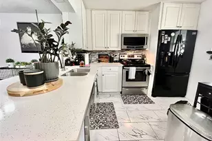 8301 Sands Point Blvd, Tamarac, FL 33321 - Photo 6