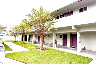 720 NE 7th St, Hallandale Beach, FL 33009 - Photo 1