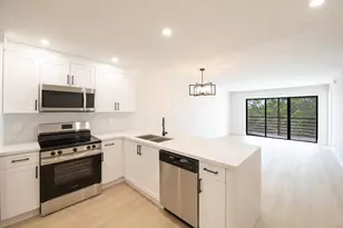 2322 S Cypress Bend Dr, Pompano Beach, FL 33069 - Photo 1