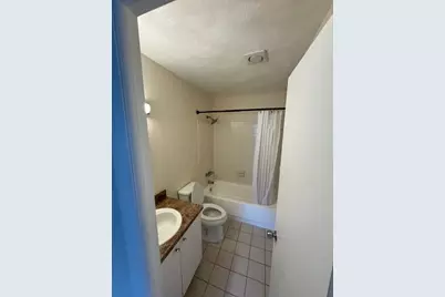 670 NE 46th Court #1, Oakland Park, FL 33334 - Photo 8