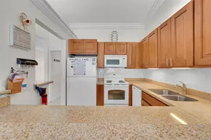 808 Republic Ct, Deerfield Beach, FL 33442 - Photo 6