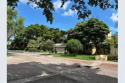 9999 Summerbreeze Drive #105, Sunrise, FL 33322 - Photo 4