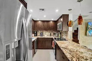 814 SE 13th St, Fort Lauderdale, FL 33316 - Photo 4