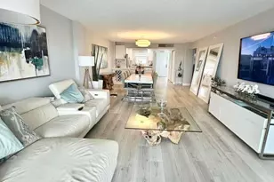 299 N Riverside Dr, Pompano Beach, FL 33062 - Photo 4