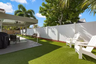8101 Rose Marie Circle, Boynton Beach, FL 33472 - Photo 42