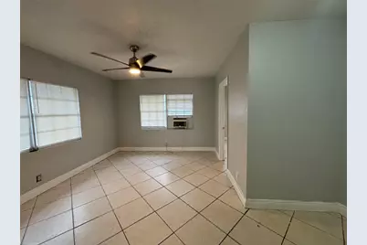 303 S J Street, Lake Worth, FL 33460 - Photo 2