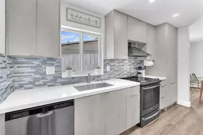 1121 N 66th Terrace, Hollywood, FL 33024 - Photo 10