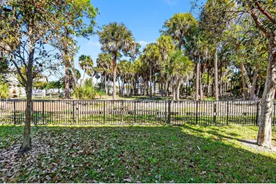 6613 Pointe Of Woods Drive, West Palm Beach, FL 33413 - Photo 48