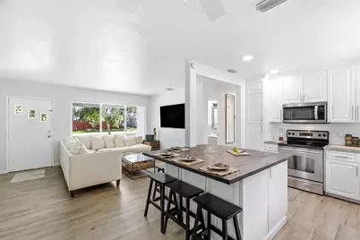 861 NE 9th Avenue, Pompano Beach, FL 33060 - Photo 4