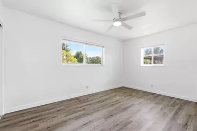 861 NE 9th Avenue, Pompano Beach, FL 33060 - Photo 12