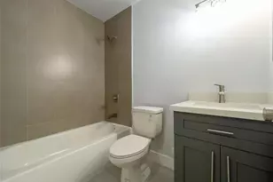 833 SW 7th St, Pompano Beach, FL 33060 - Photo 8