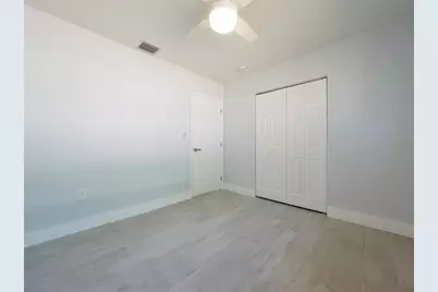 833 SW 7th Street, Pompano Beach, FL 33060 - Photo 14