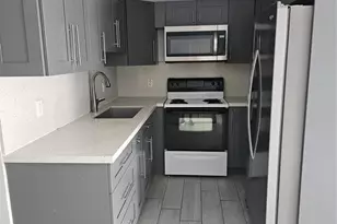 833 SW 7th St, Pompano Beach, FL 33060 - Photo 22