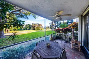 3930 Oaks Clubhouse Dr, Pompano Beach, FL 33069 - Photo 12