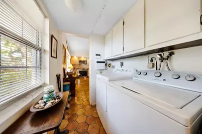 3930 Oaks Clubhouse Drive #105, Pompano Beach, FL 33069 - Photo 6