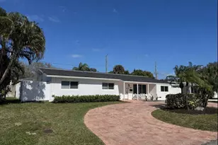 2011 NE 34th St, Lighthouse Point, FL 33064 - Photo 1