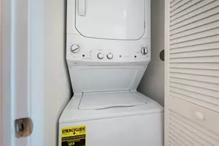 41 SE 5th St, Miami, FL 33131 - Photo 20