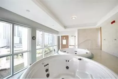 41 SE 5th Street #1315, Miami, FL 33131 - Photo 24