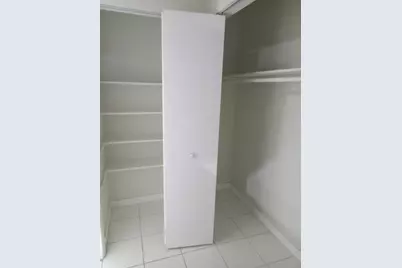 271 NW 177th Street, Miami, FL 33169 - Photo 2