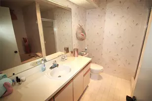 16600 Greens Edge Cir, Weston, FL 33326 - Photo 18