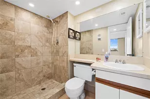 3300 W Rolling Hills Cir, Davie, FL 33328 - Photo 10