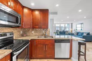 301 N Ocean Blvd, Pompano Beach, FL 33062 - Photo 8