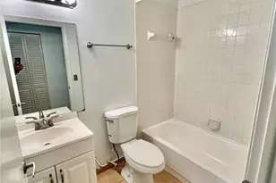 741 NW 104th Ave, Hollywood, FL 33026 - Photo 8