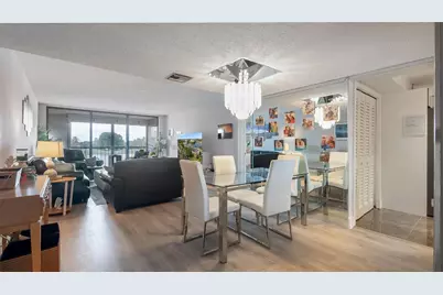 16325 Golf Club Road #303, Weston, FL 33326 - Photo 8