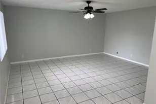 9920 NW 68th Pl, Tamarac, FL 33321 - Photo 18