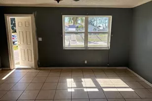 321 NE Genesee Ave, Port Saint Lucie, FL 34983 - Photo 2
