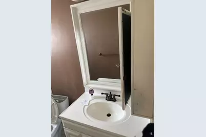 321 NE Genesee Avenue, Port Saint Lucie, FL 34983 - Photo 10