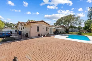 4010 Coral Springs Dr, Coral Springs, FL 33065 - Photo 22