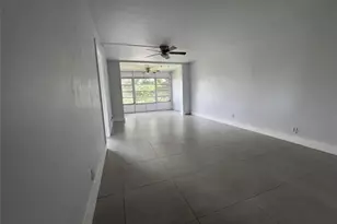 9235A Lagoon Pl, Davie, FL 33324 - Photo 10