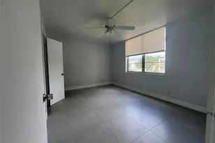 9235A Lagoon Pl, Davie, FL 33324 - Photo 14